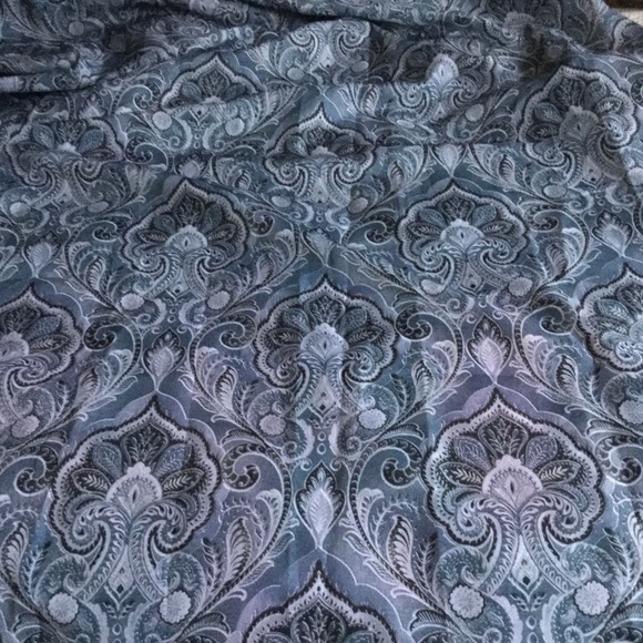 Patterned Shower Curtain - Picture 3 of 4